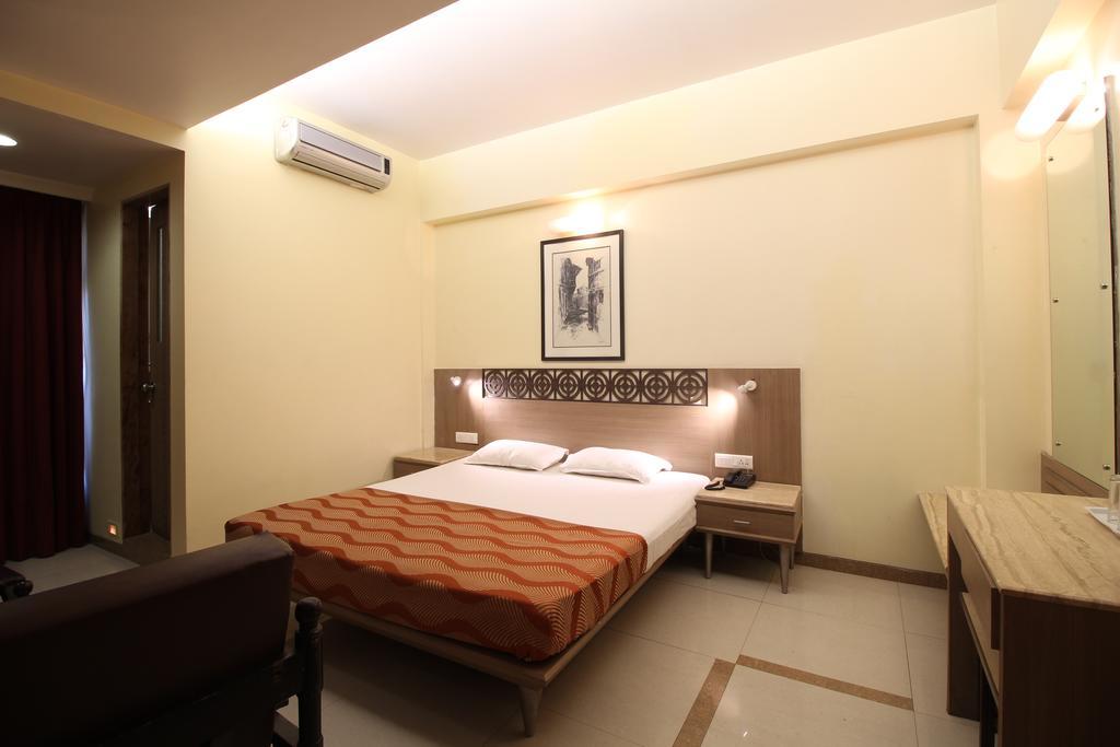 Hotel Samrat Mumbai Oda fotoğraf