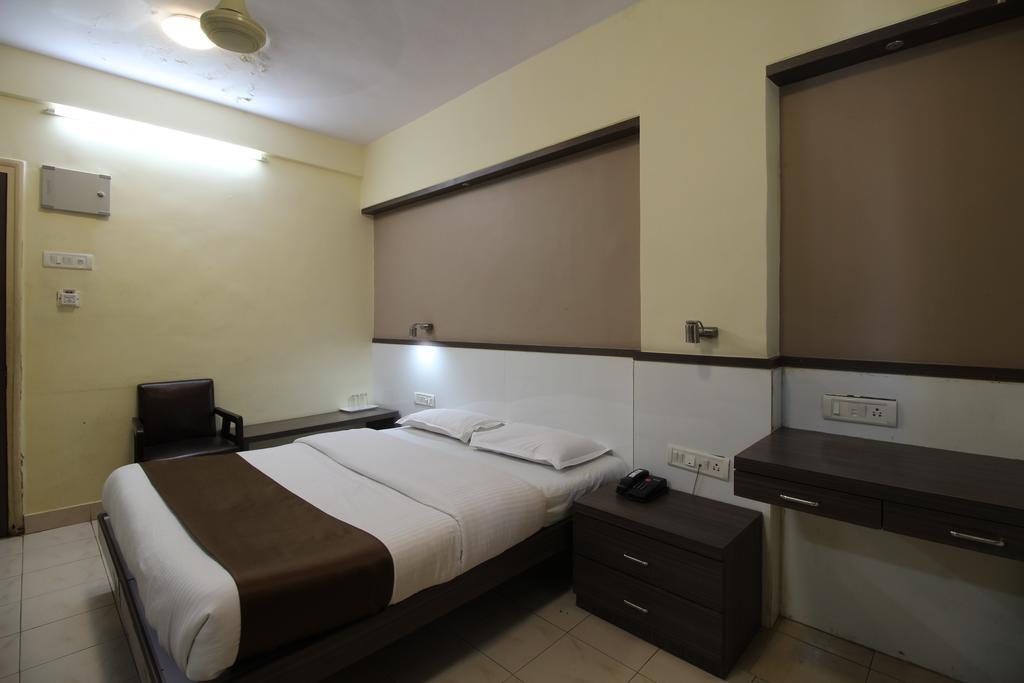 Hotel Samrat Mumbai Oda fotoğraf