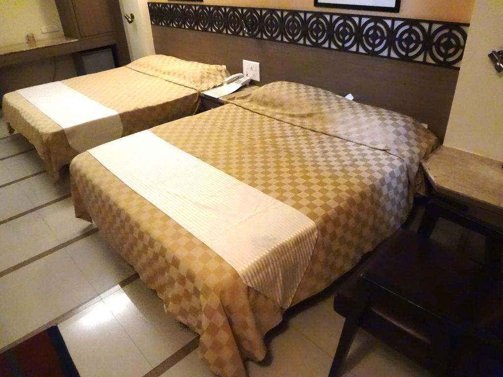 Hotel Samrat Mumbai Dış mekan fotoğraf